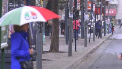 Hoy habr� colectivos y ma�ana sigue la negociaci�n