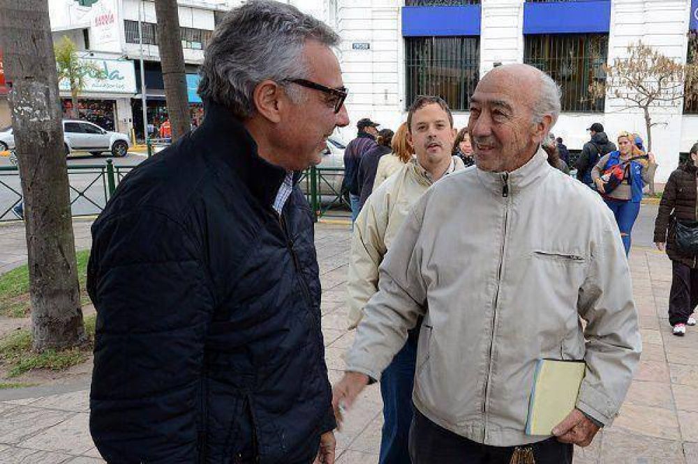 Julio Zamora recorri� Tigre Centro