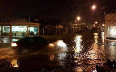 Declaran el alerta por las intensas lluvias y la situaci�n del r�o Luj�n