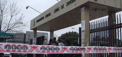 Temor y evacuaci�n en los Tribunales por una amenaza de bomba