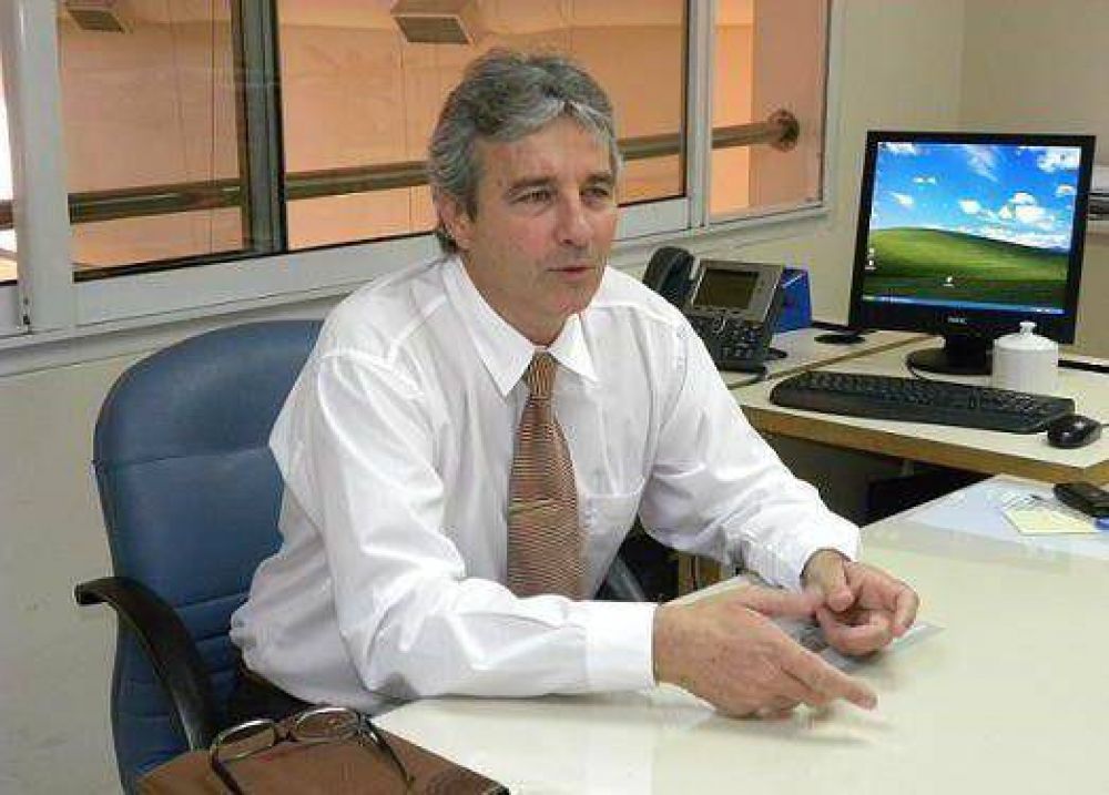 EL TITULAR DE ANSES-LAN�S RESPONDI� EL RECLAMO DE UN VECINO