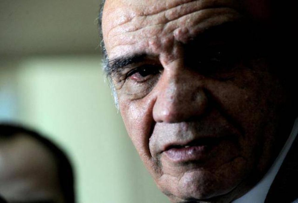 Amaya va a la Justicia para separar a Jim�nez