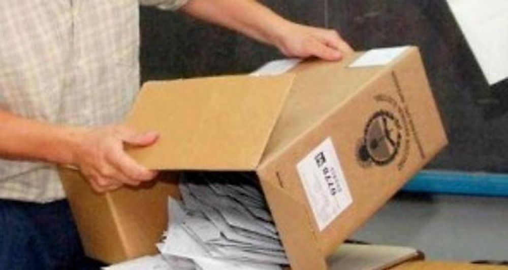 Elecciones 2015: Estiman que los primeros resultados oficiales se conocer�n a las 22.00