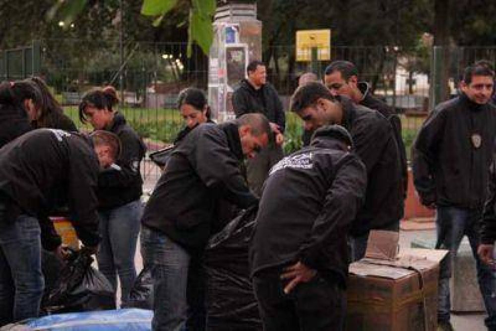 Nuevos operativos de la Ciudad contra los manteros de Caballito