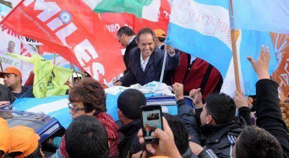 Volver a empezar: Scioli recompuso relaciones con Ishii y particip� de caravana de campa�a