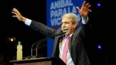 Encendido mensaje de cierre de campa�a de An�bal Fern�ndez