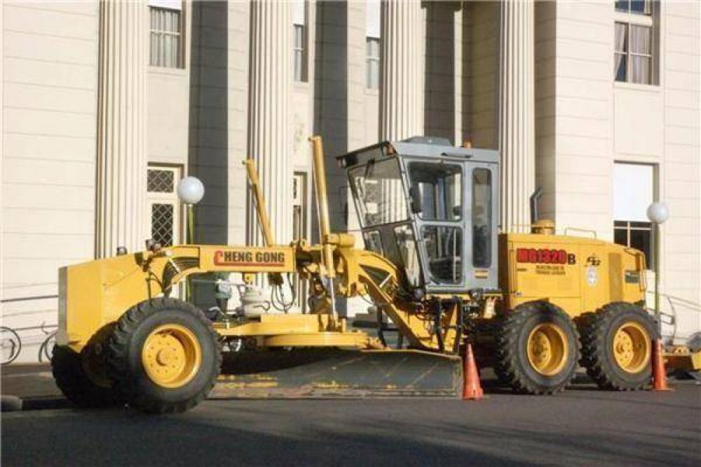  La Municipalidad tiene una nueva motoniveladora.