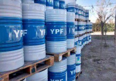 Plan Sanitario Frut�cola: llegaron los primeros tanques de aceite cura frutal para los productores 