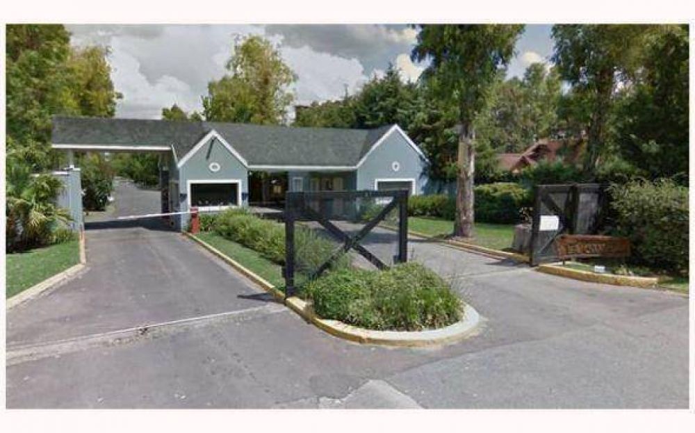 Roban en dos casas de un country de Pilar