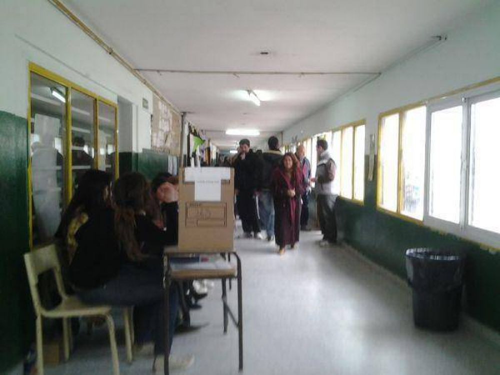 Trabajan para que no haya problemas con las escuelas el d�a de las elecciones