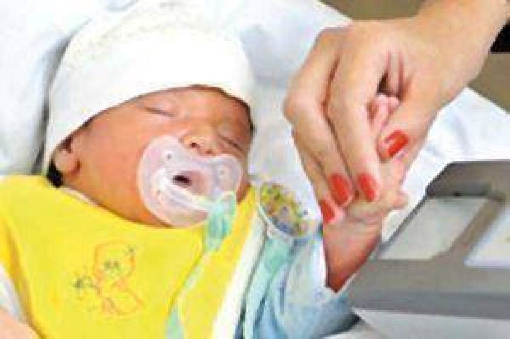 Anotaron a 40 bebs en Santiago con el apellido de la madre en primer lugar