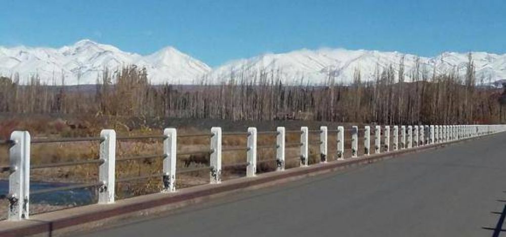 La actual nevada puede seguir hasta el fin de semana y trae expectativas al riego