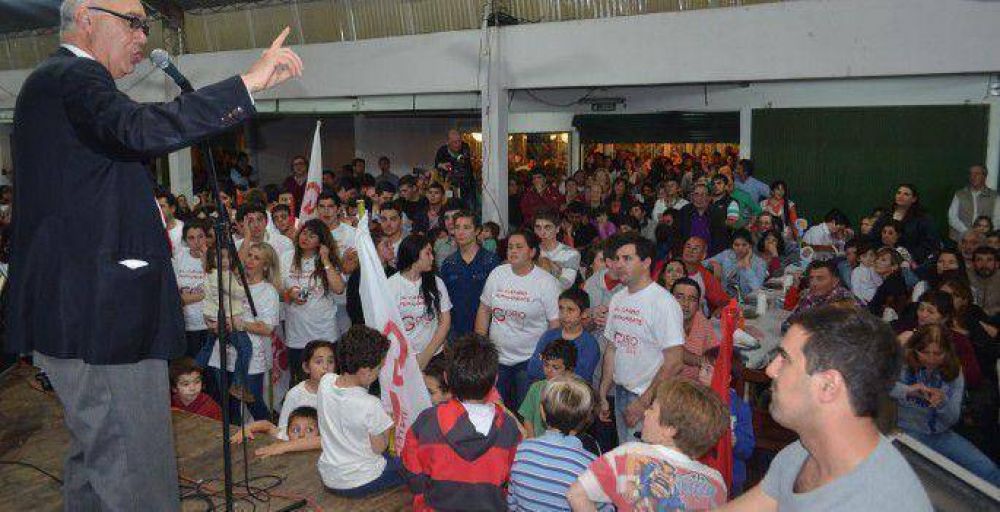 Carlos Antonio Gorosito: �Me tendr�n que sacar muerto de la Municipalidad�