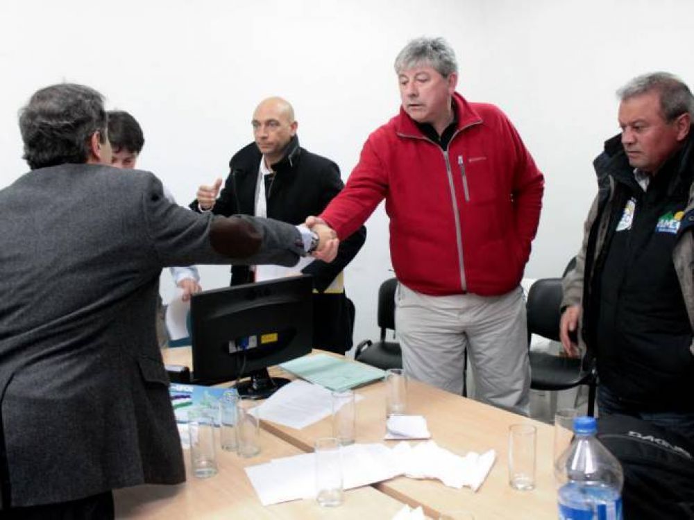 Empleados de Comercio levantaron el paro en el cerro Catedral