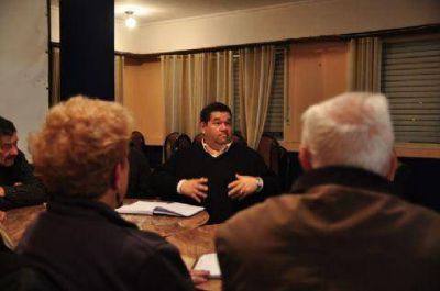 Nedela dialog� con los directivos de la Federaci�n de Entidades de Bien P�blico