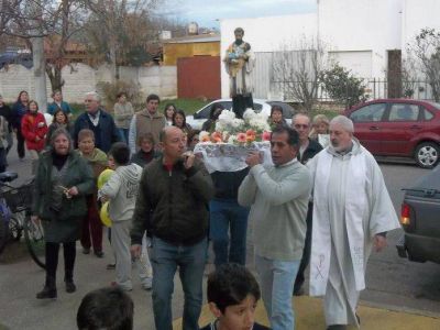 Procesi�n y misa en San Cayetano