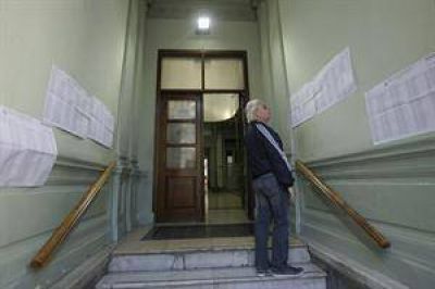 El Gobierno esquiva el reclamo por la lentitud en la difusi�n de datos