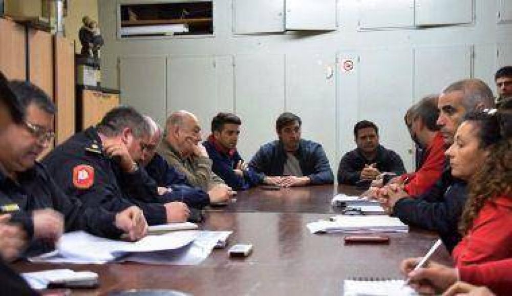 EL INTENDENTE JUNTO AL PRODECOM REUNIDOS PARA CONSENSUAR ACCIONES ANTE EL DESBORDE DEL RO 