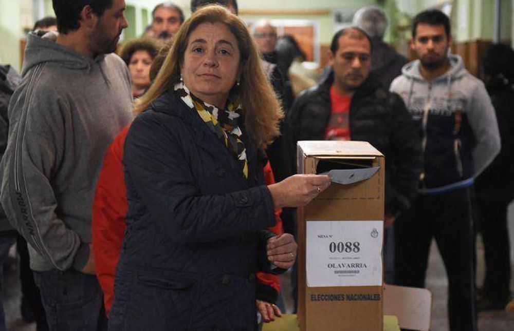 #Elecciones2015: vot� Margarita Arregui en la Escuela 53