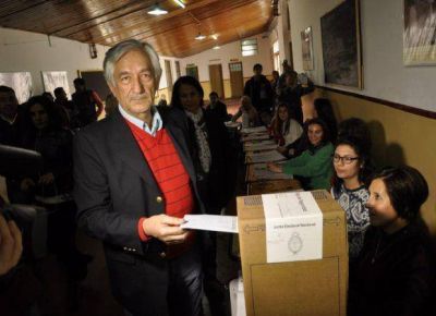 Alberto Rodr�guez Sa�: �Los medios y el centro del pa�s buscan que no se escuchen otras voces�