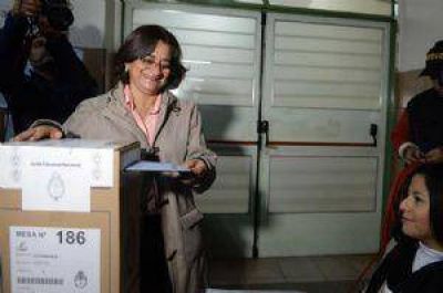 Luc�a Corpacci llam� a la participaci�n de los j�venes