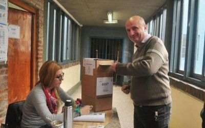 EL VOT� DE NICOL�S RUSSO