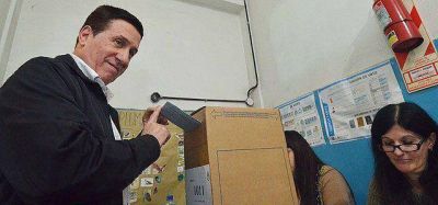 D�az Per�z emiti� su voto en Lan�s Oeste