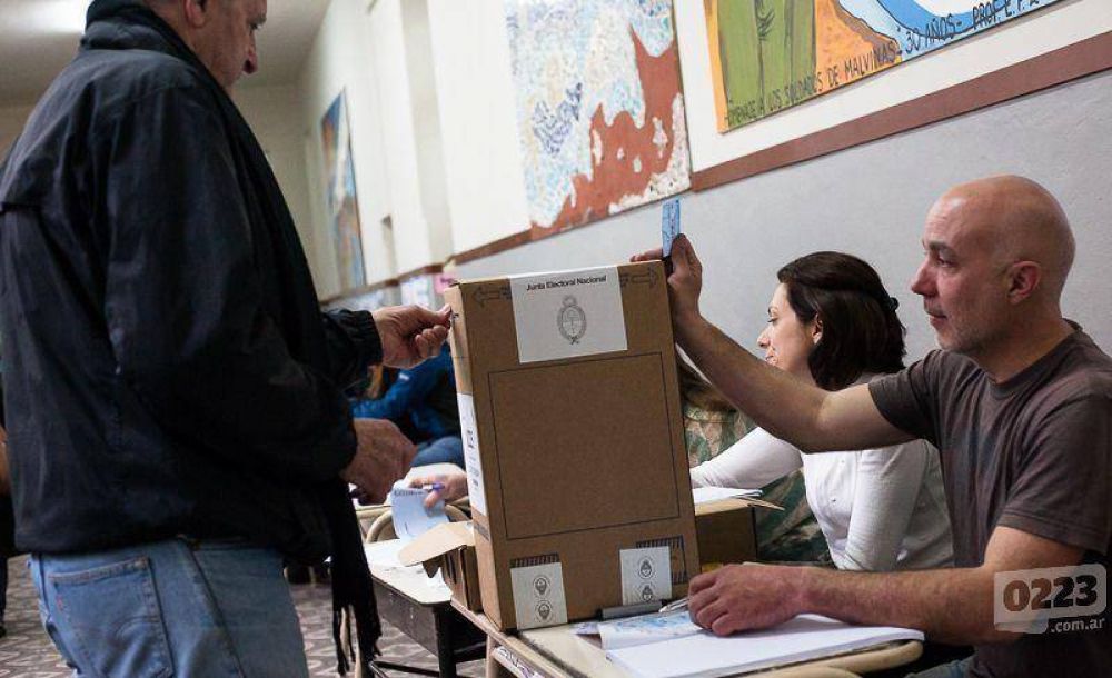 Termin� la votaci�n en Mar del Plata