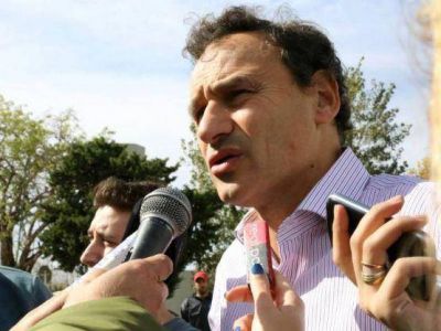 Boca de urna de La Plata: Pablo Bruera duplicar�a en votos a Florencia Saintout