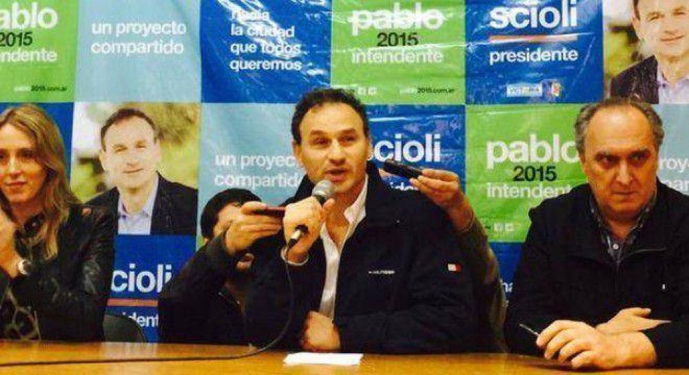 Bruera se proclam� ganador y calific� a Saintout como �adversaria circunstancial�