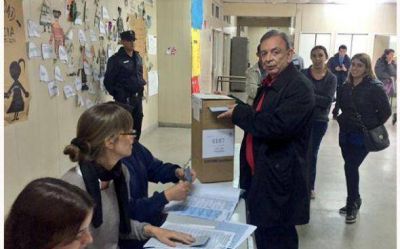 El zuccarismo asegura que pelea �voto a voto� la interna y elige la cautela