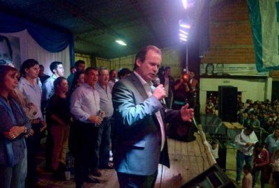 El candidato a gobernador del FpV se impone en Entre Ríos, con más del 45%