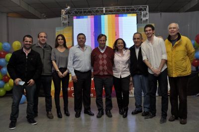 �Es una hermosa elecci�n, que nos da mucho aliento para pelear en octubre�, expres� De �ngeli 