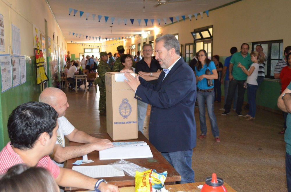 Ober� registr� m�s del 70% de votantes y mucha participaci�n de la juventud