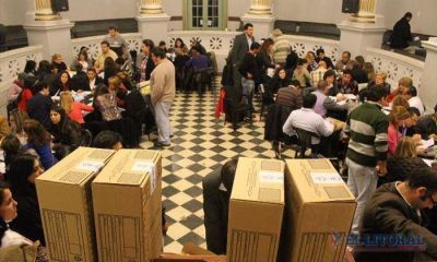 Se inicia el recuento de votos