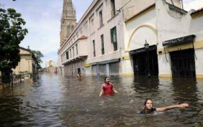 Temporal: Alerta roja por nueva crecida del R�o Luj�n que trep� a los 4.34 metros