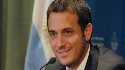 JULI�N ALVAREZ: �ES UN ORGULLO DECIRLES QUE EL FPV REPRESENTA A LA MAYOR�A DEL PUEBLO DE LAN�S�
