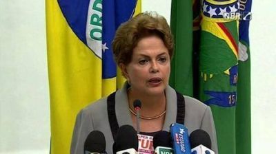 Dilma Rousseff pidi� a los brasile�os que ignoren a los sectores que apuestan a su fracaso