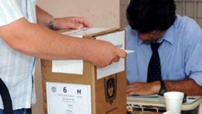 En Salta vot� m�s del 70 por ciento del electorado
