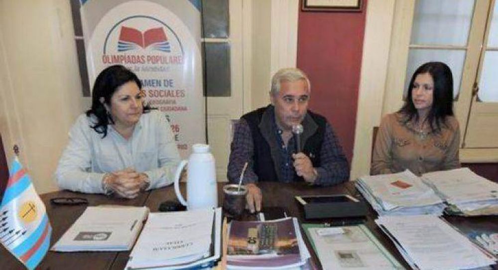 R�os, en pos de valores democr�ticos