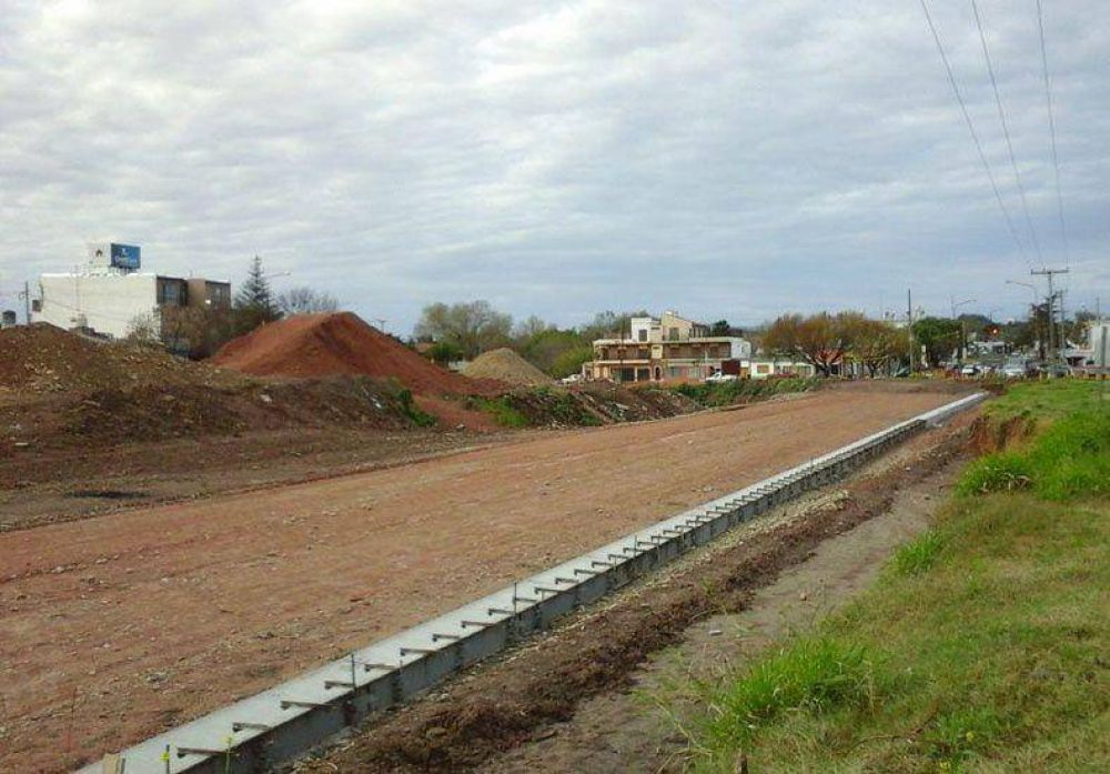 Avanza la rectificaci�n de la peligrosa curva de Blas Parera