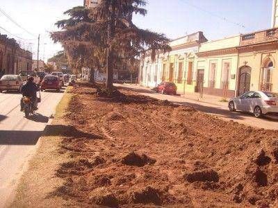 Continuan los trabajos en la plazoleta
