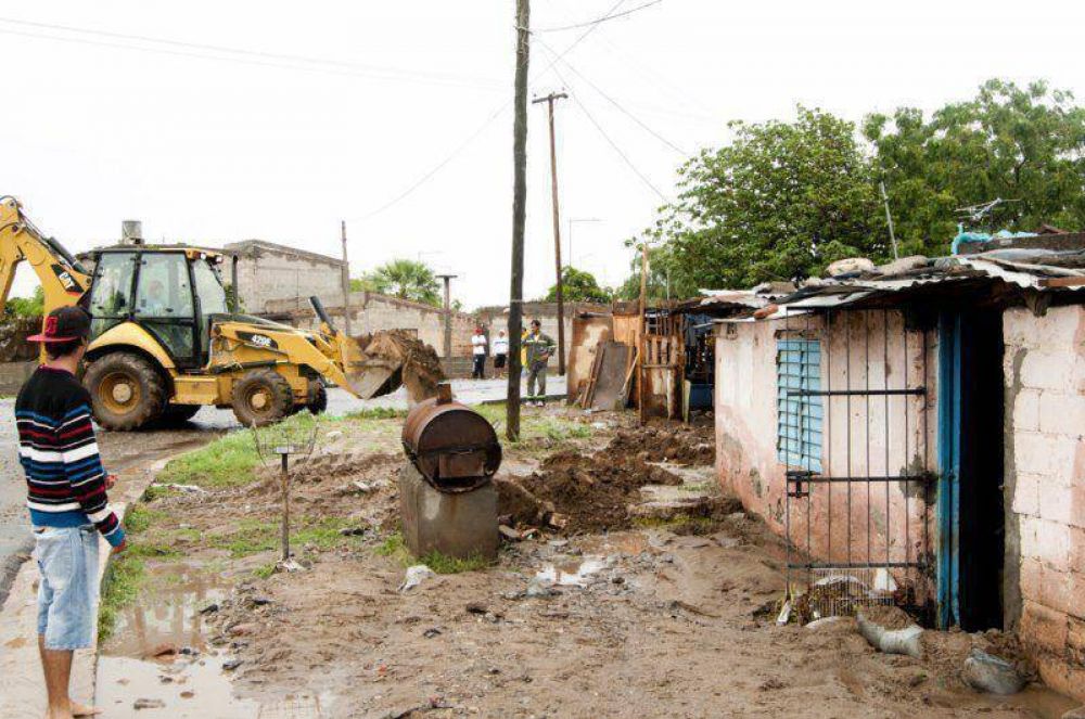 Zonas del interior provincial y barrios de Capital registraron da�os por las lluvias