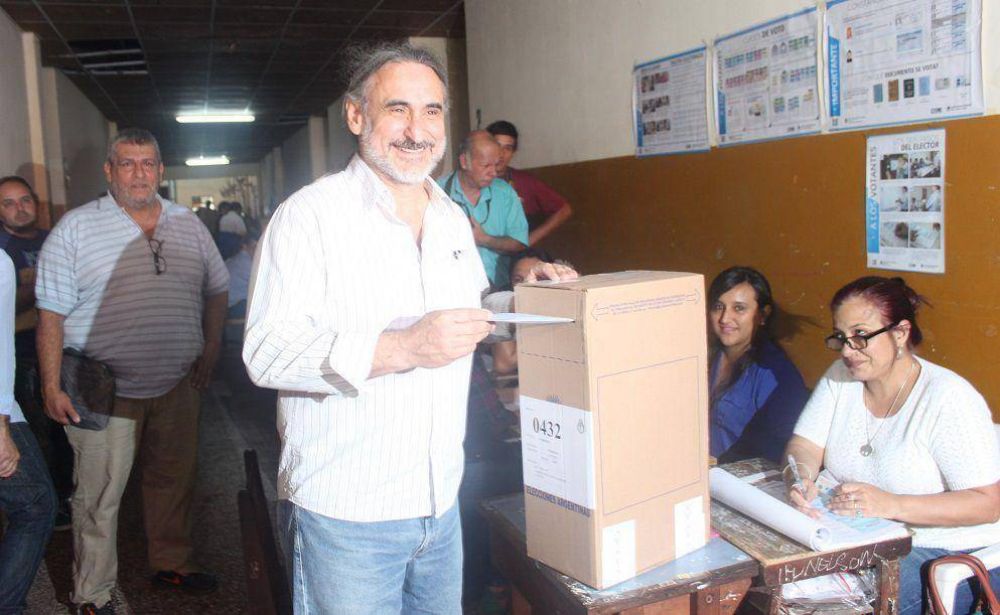 Basterra asegur� que las PASO dej� muy cerca de los tres diputados al FpV