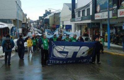Trabajadores est�n cubiertos para adherir al paro