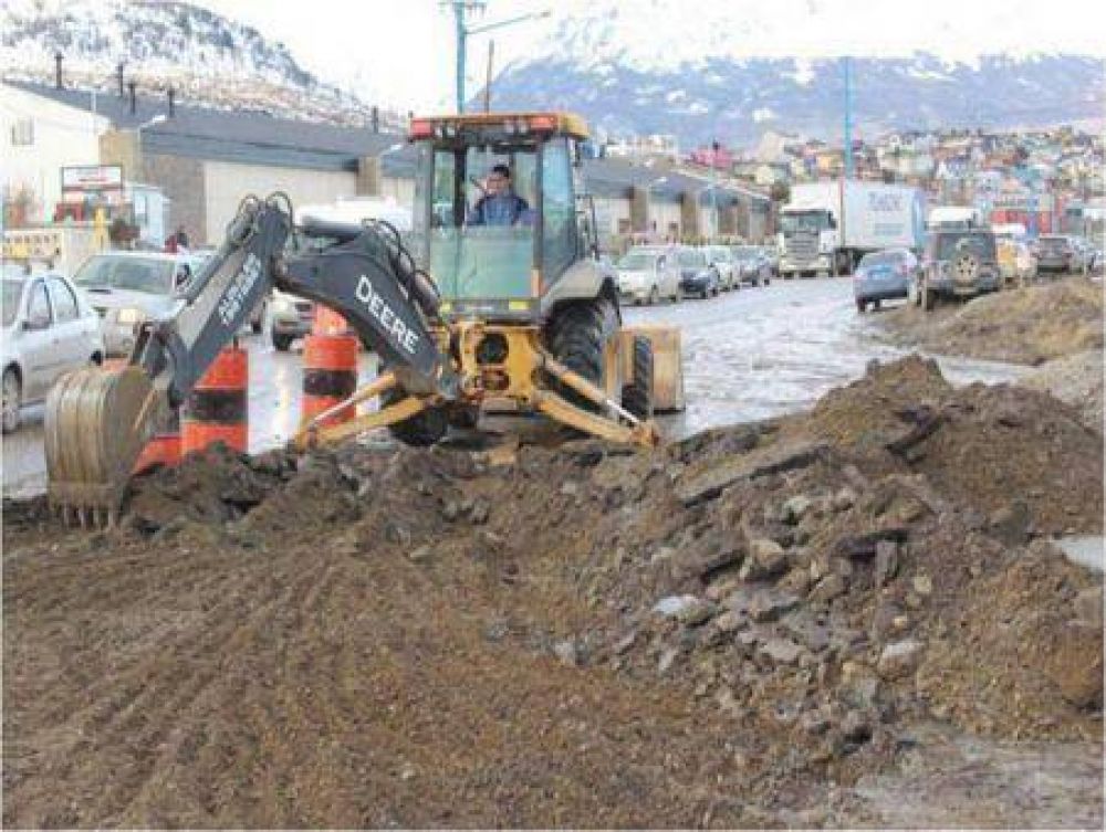 Se realizan trabajos de bacheo en la ciudad