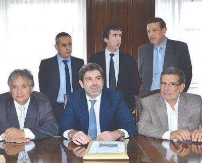 Naci�n recibi� propuestas para estudio de la obra del r�o Blanco