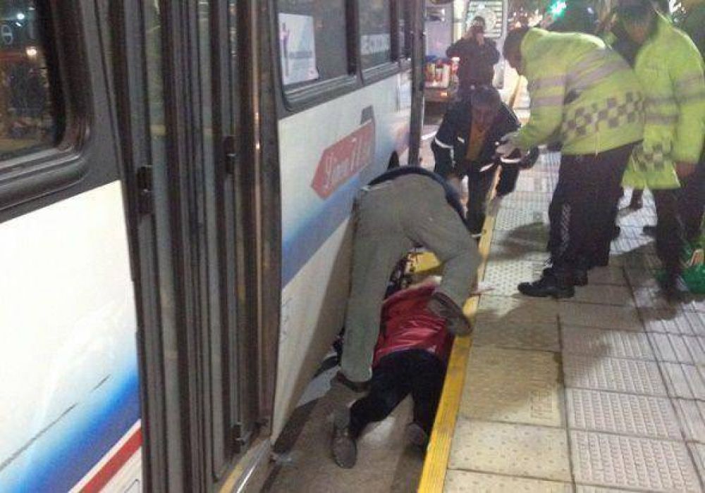 Una mujer perdi� el brazo en un accidente en el Metrobus Norte
