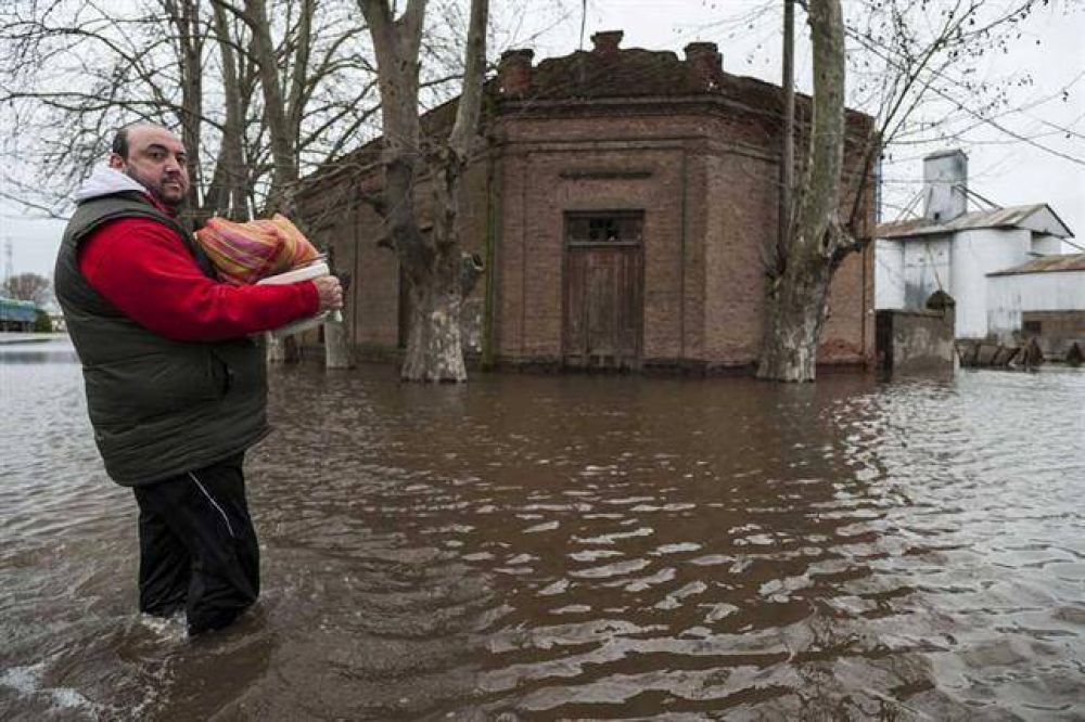 El Gobierno gasta 10 veces m�s en Aerol�neas que en las obras h�dricas necesarias