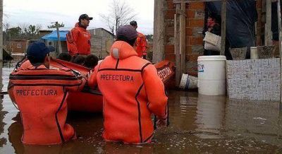 Persiste inundaci�n en 39 municipios y reforzaron ayuda a damnificados